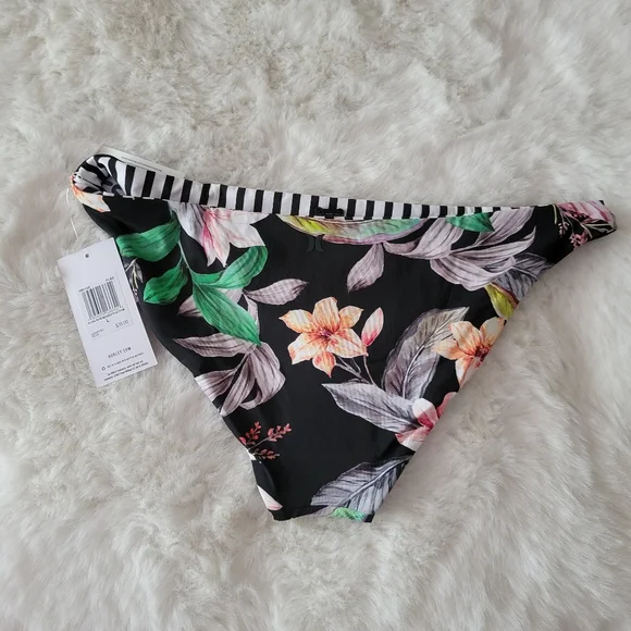 🍸HURLEY BRAND NEW REVERSIBLE BIKINI SET. TOP XL BOTTOM L